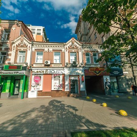 Apartments Rentals Ukraine On Kreshchatik كييف المظهر الخارجي الصورة