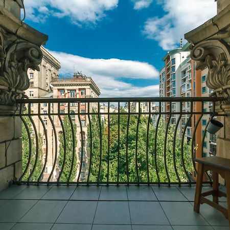 Apartments Rentals Ukraine On Kreshchatik كييف المظهر الخارجي الصورة
