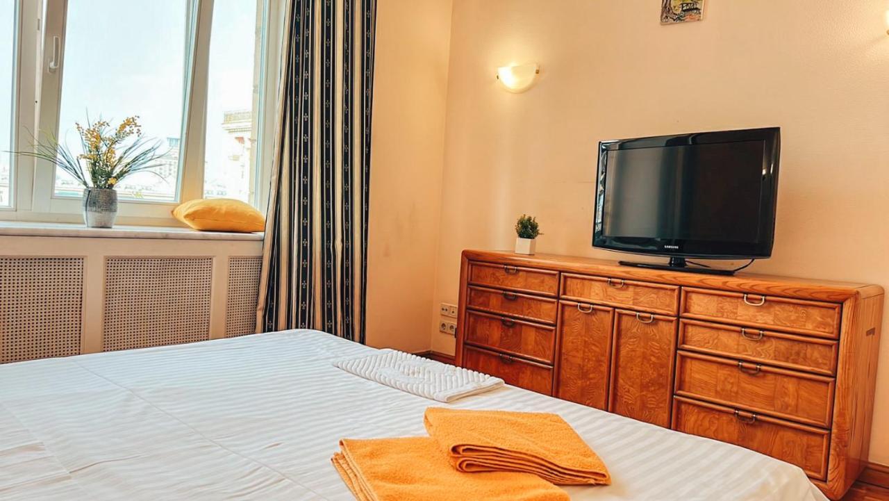 Apartments Rentals Ukraine On Kreshchatik كييف المظهر الخارجي الصورة