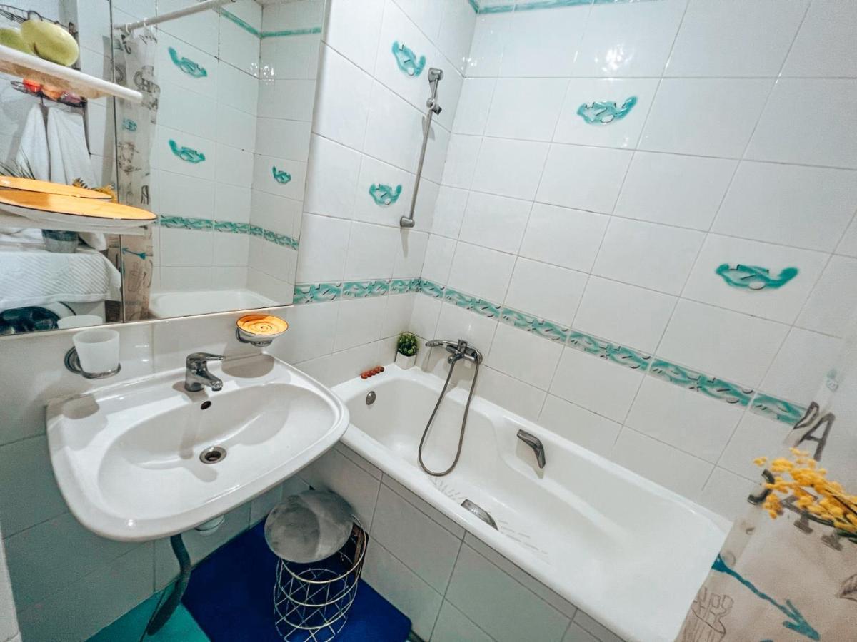 Apartments Rentals Ukraine On Kreshchatik كييف المظهر الخارجي الصورة