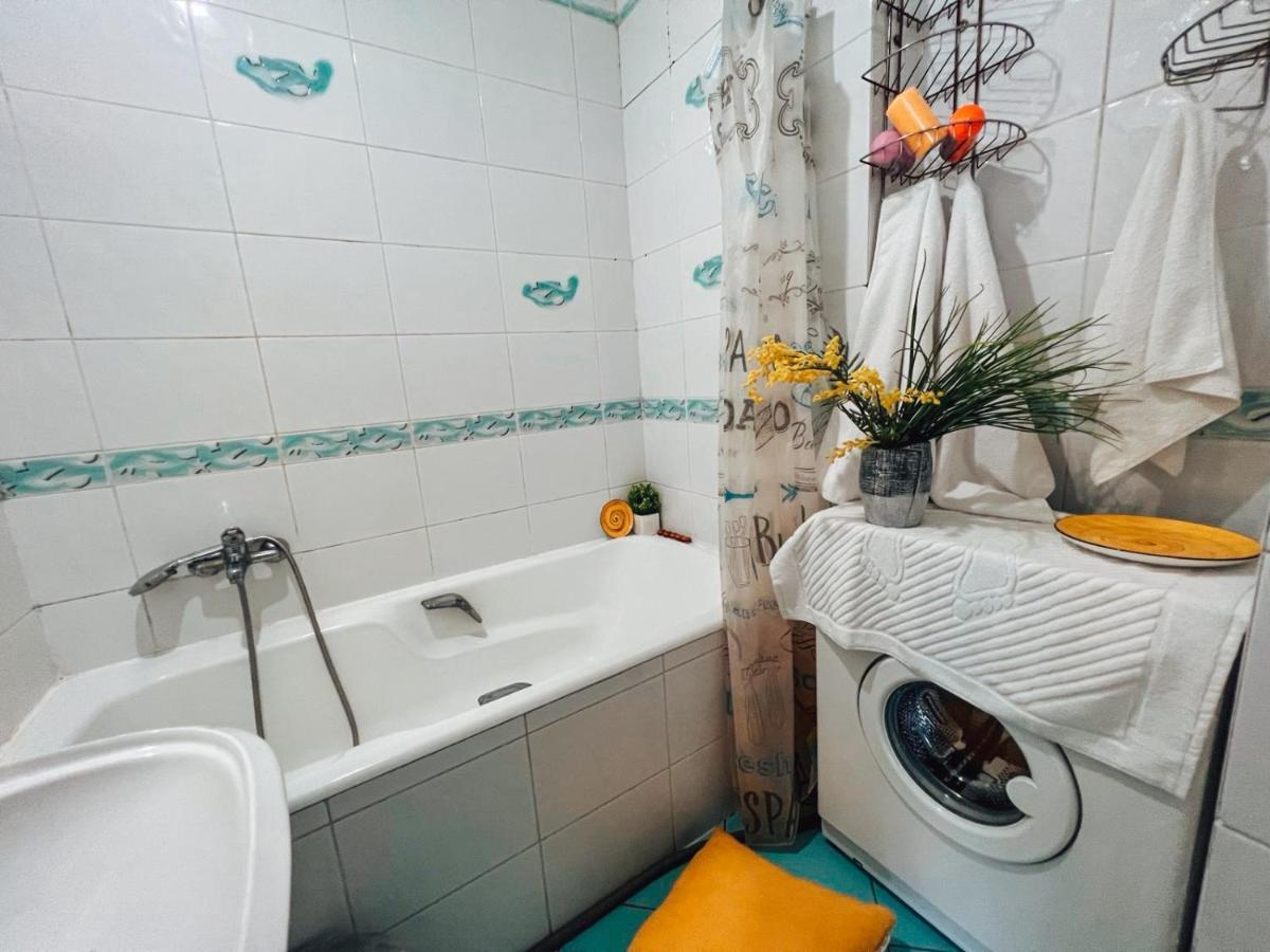 Apartments Rentals Ukraine On Kreshchatik كييف المظهر الخارجي الصورة