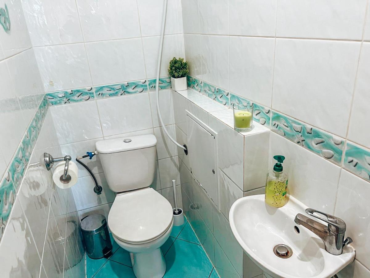Apartments Rentals Ukraine On Kreshchatik كييف المظهر الخارجي الصورة