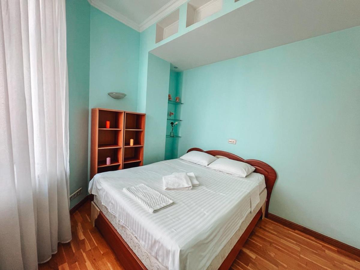 Apartments Rentals Ukraine On Kreshchatik كييف المظهر الخارجي الصورة