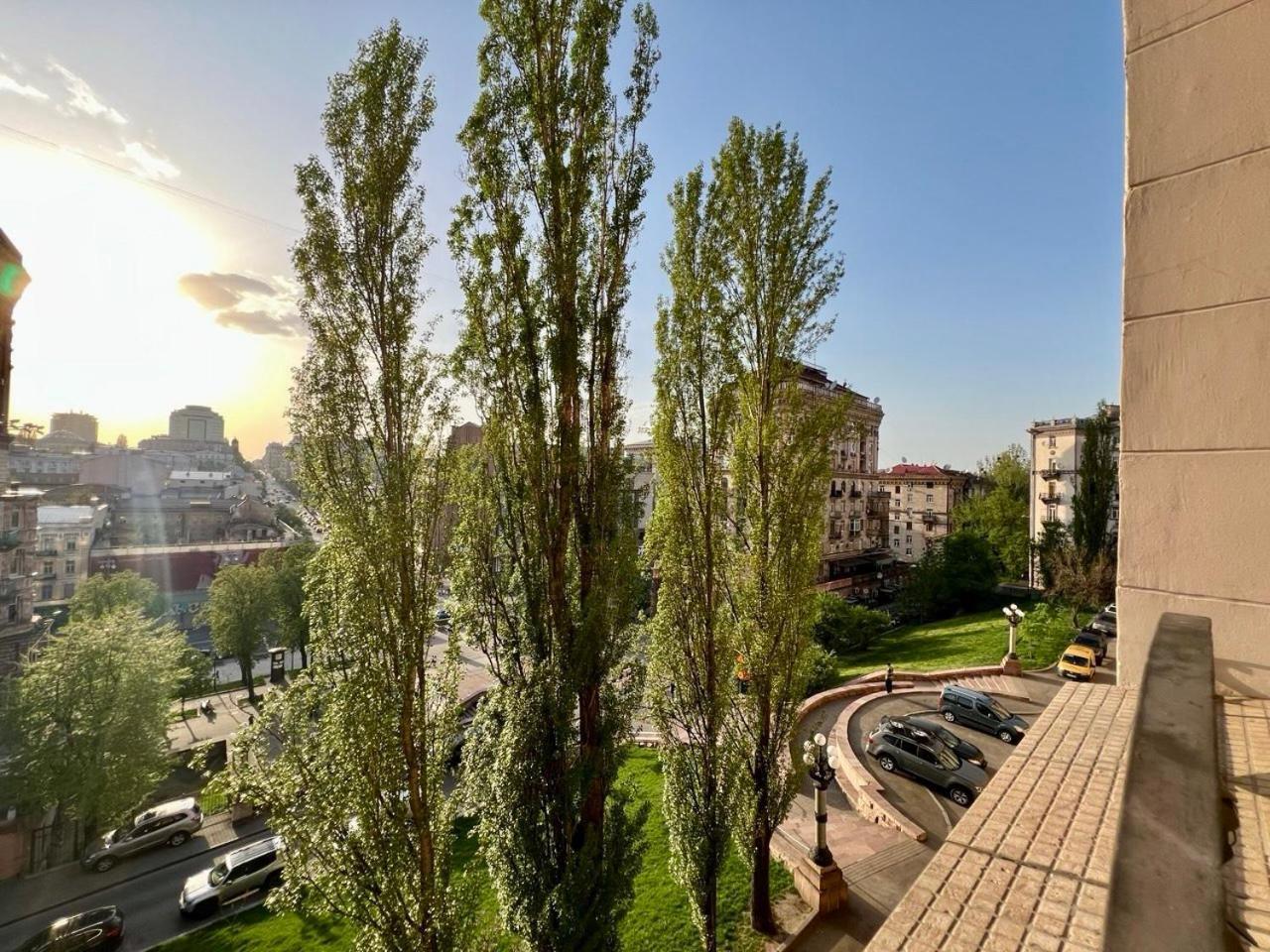 Apartments Rentals Ukraine On Kreshchatik كييف المظهر الخارجي الصورة