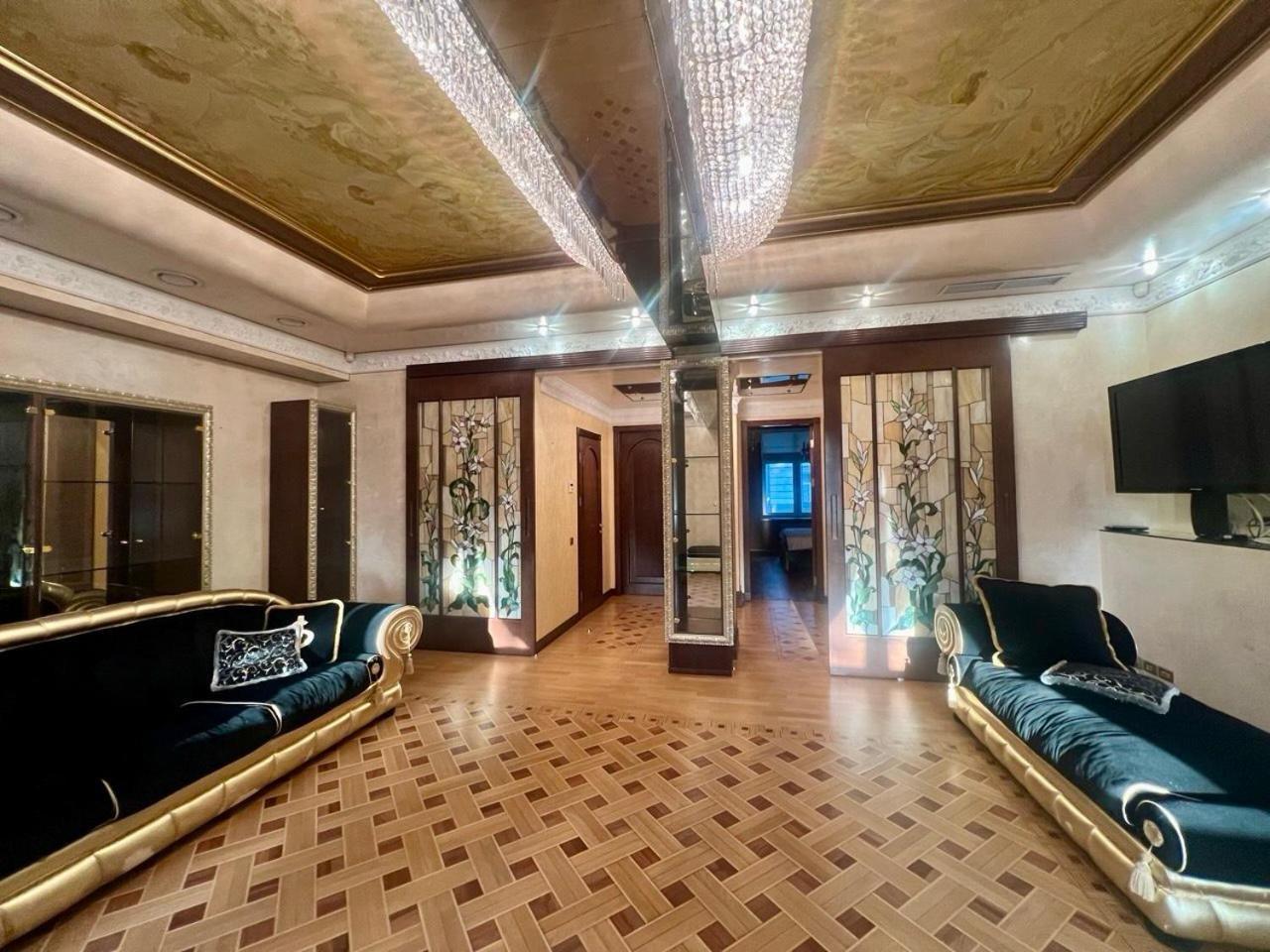 Apartments Rentals Ukraine On Kreshchatik كييف المظهر الخارجي الصورة