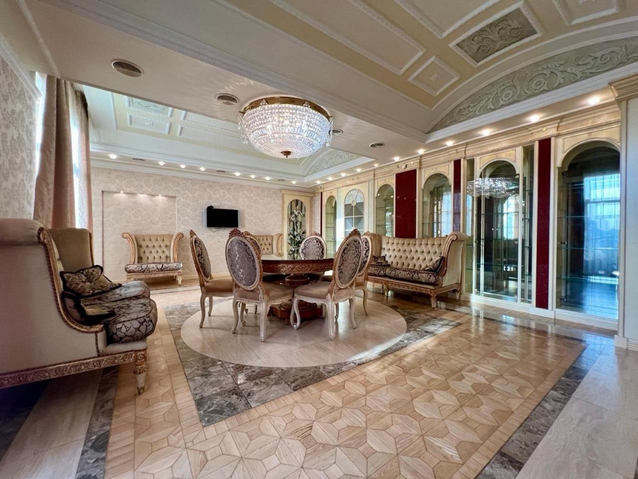 Apartments Rentals Ukraine On Kreshchatik كييف المظهر الخارجي الصورة