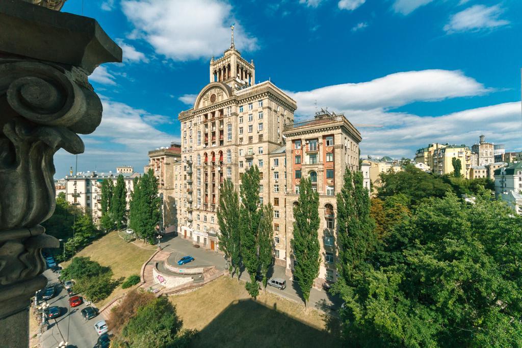 Apartments Rentals Ukraine On Kreshchatik كييف المظهر الخارجي الصورة